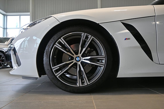 BMW Z4 11 of 25