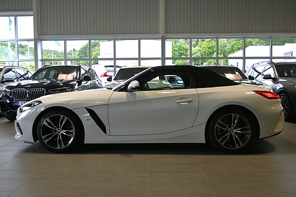BMW Z4 2 of 5