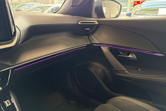 Peugeot 2008 16 of 17