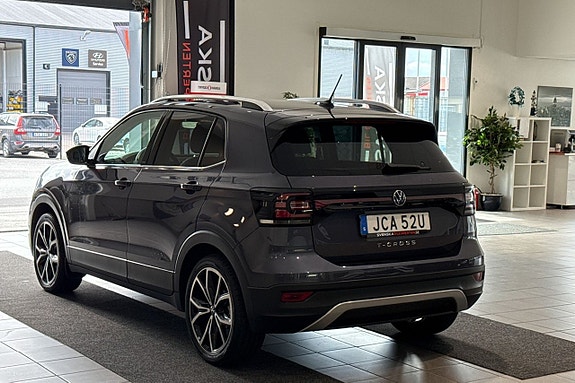 Volkswagen T-Cross 4 of 5