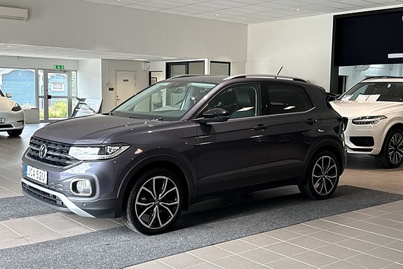 Volkswagen T-Cross 2 of 5