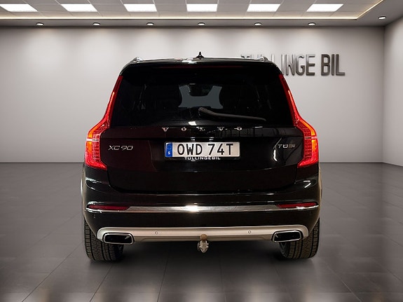 Volvo XC90 4 of 5
