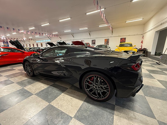 Chevrolet Corvette 5 of 5