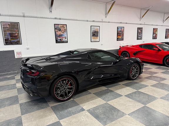 Chevrolet Corvette 9 of 30