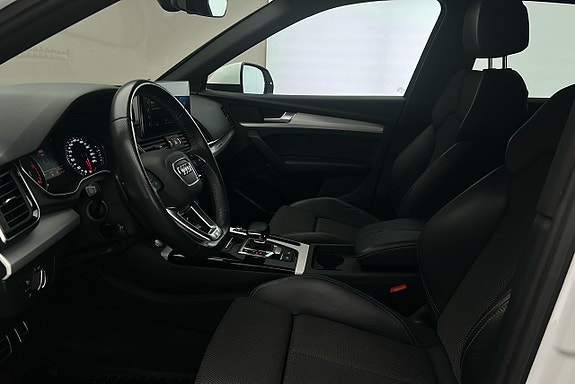 Audi Q5 10 of 26