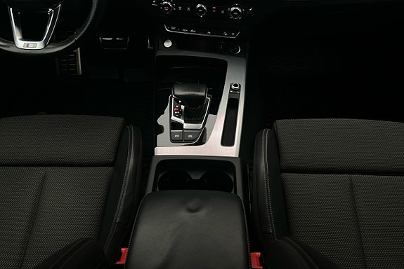 Audi Q5 9 of 26