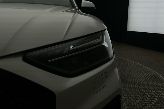 Audi Q5 11 of 26