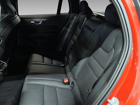 Volvo V60 Cross Country 10 of 11