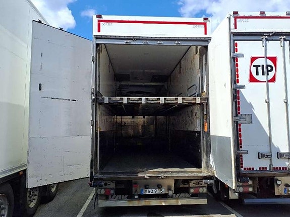 VAK OY Trailer Reefer Drawbar Straight 3 of 4