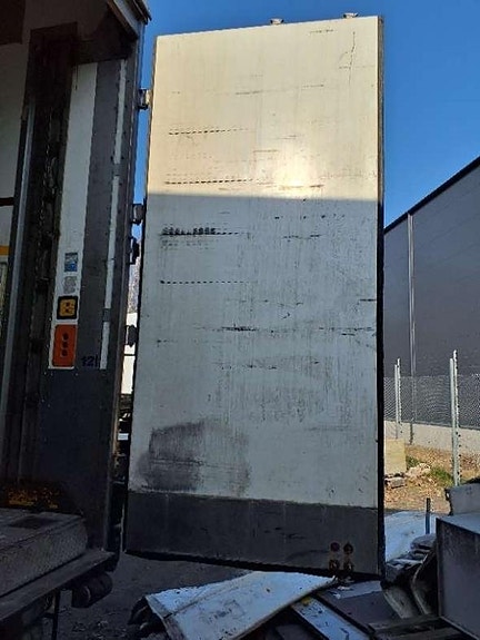 VAK OY Trailer Reefer Drawbar Straight 7 of 9