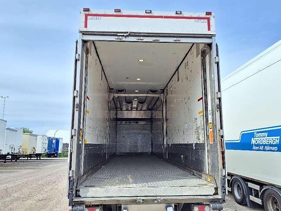 VAK OY Trailer Reefer Drawbar Straight 3 of 9