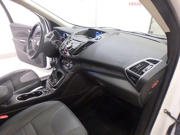 Ford Kuga 17 of 18