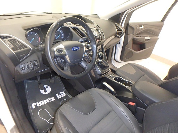 Ford Kuga 8 of 18