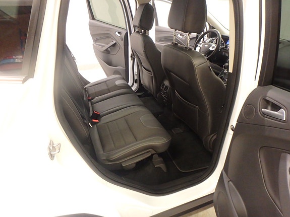 Ford Kuga 15 of 18
