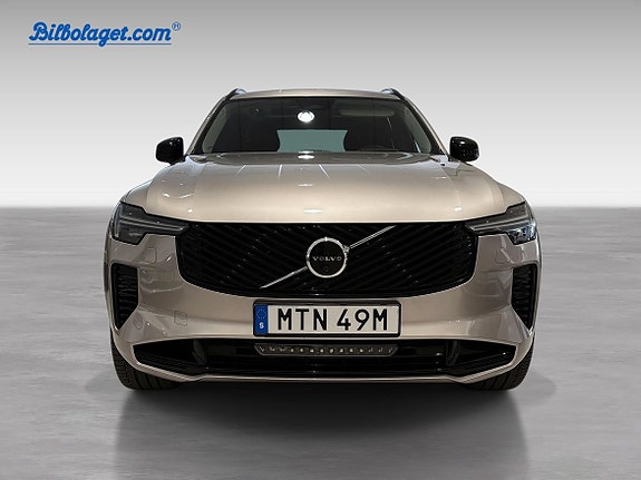 Volvo XC90 3 of 5