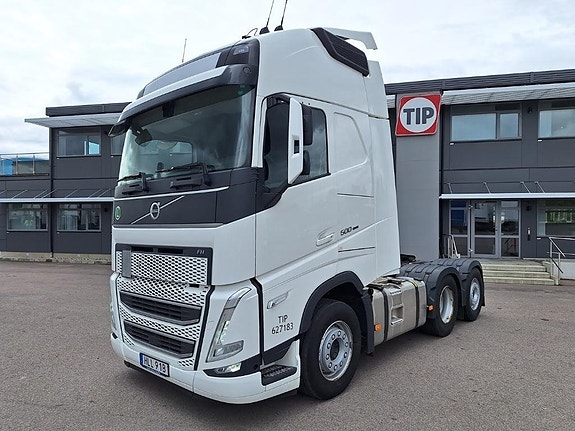 Volvo Vehicle Tractor 6x2-2 Standard