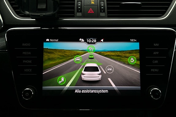 Skoda Superb 23 of 28