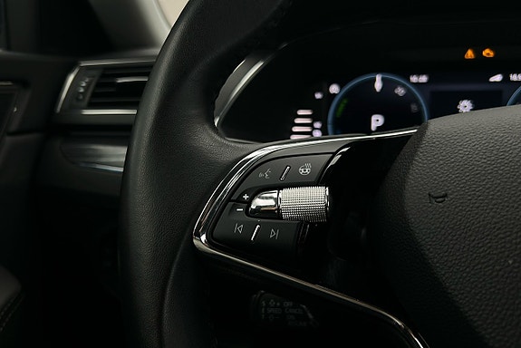 Skoda Superb 27 of 28