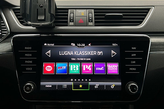 Skoda Superb 8 of 28