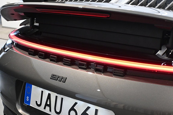 Porsche 911 Carrera 4 GTS 6 of 23