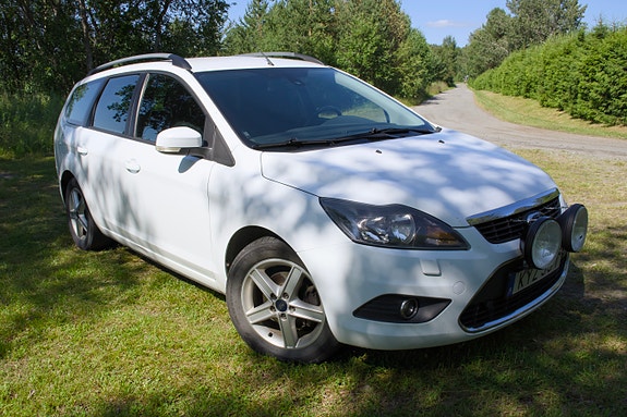 Ford Focus 2 of 5