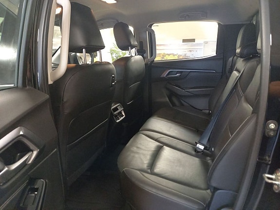 Isuzu D-max 11 of 16