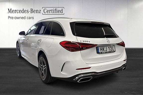Mercedes-Benz C300 e 3 of 5