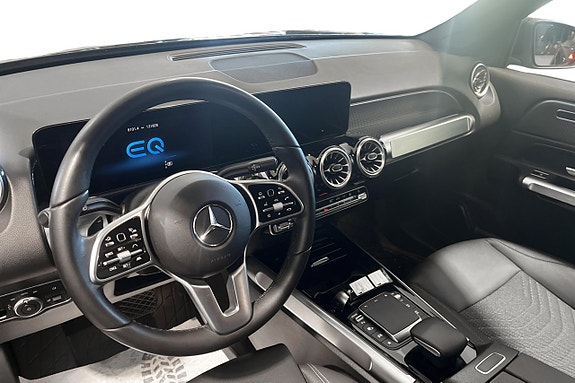 Mercedes-Benz EQB300 7 of 11