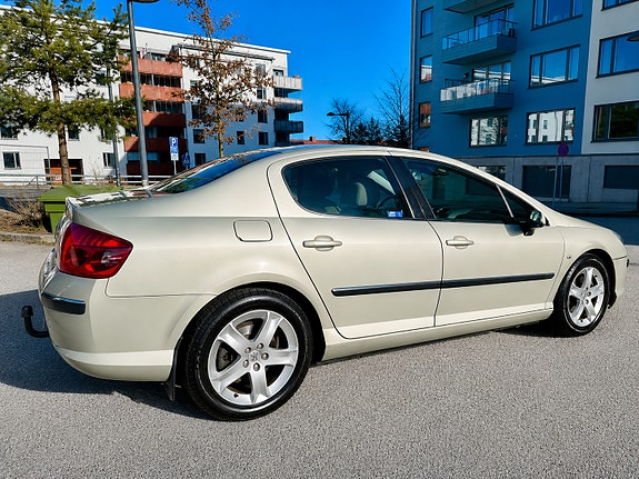 Peugeot 407 2 of 5