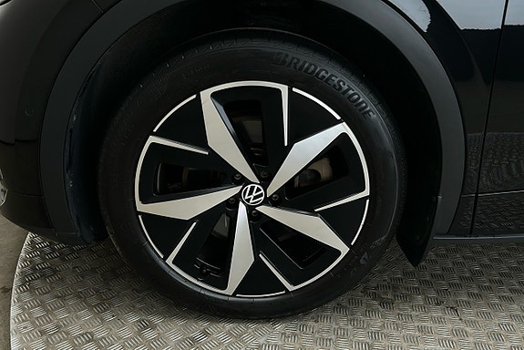 Volkswagen ID.4 GTX 12 of 23