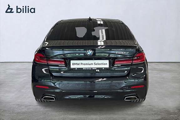 BMW 520d 4 of 5