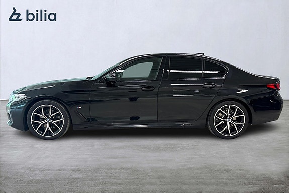 BMW 520d 3 of 5