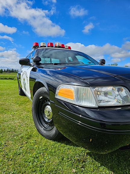 Ford Crown Victoria 4 of 5
