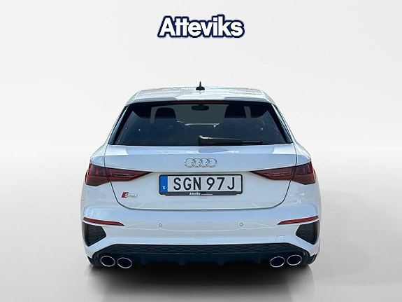Audi S3 4 of 5