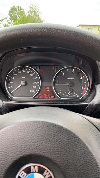 BMW 118d 3 of 7