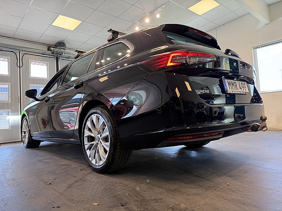 Skoda Superb 3 of 5