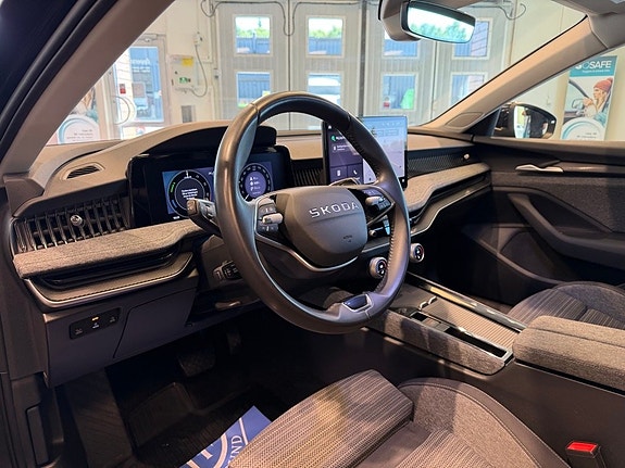 Skoda Superb 7 of 30