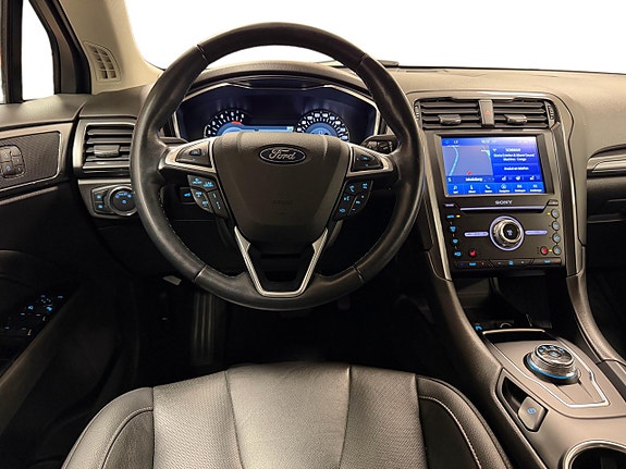 Ford Mondeo 10 of 29