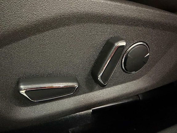 Ford Mondeo 24 of 29