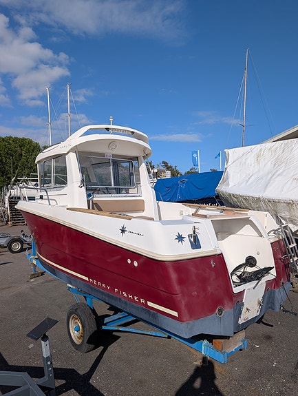 Jeanneau Merry Fisher Marlin 6 2 of 5