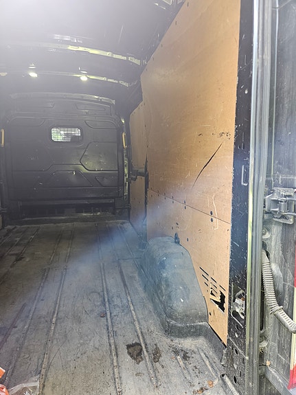 Ford Transit 6 of 6