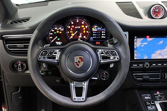 Porsche Macan GTS 19 of 20