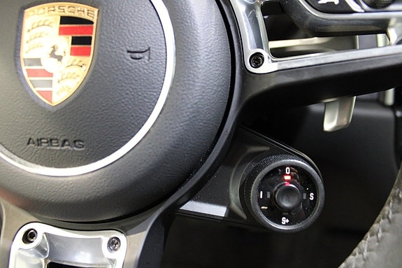 Porsche Macan GTS 12 of 20