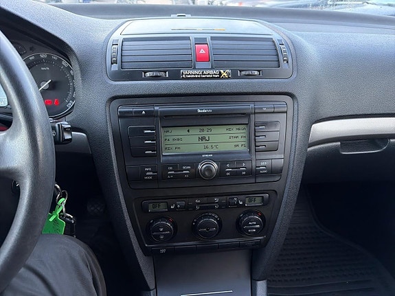 Skoda Octavia 13 of 20
