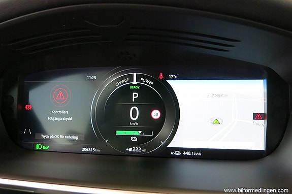 Jaguar I-PACE 15 of 17