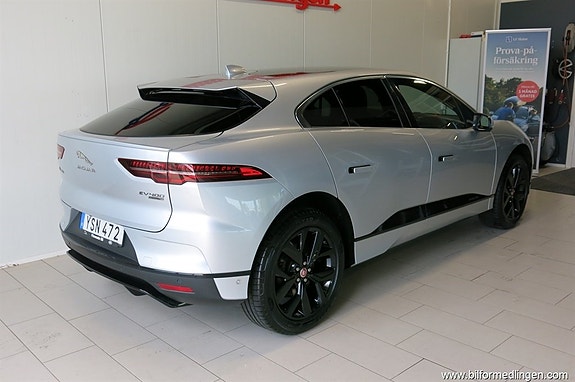 Jaguar I-PACE 3 of 5