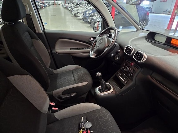 Citroen C3 Picasso 4 of 5