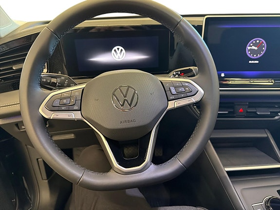 Volkswagen Tiguan 11 of 13