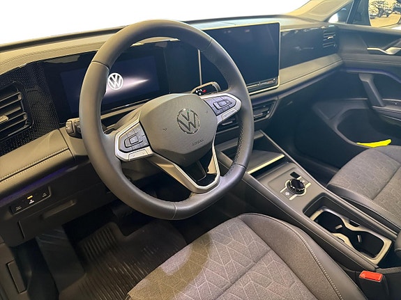 Volkswagen Tiguan 10 of 13