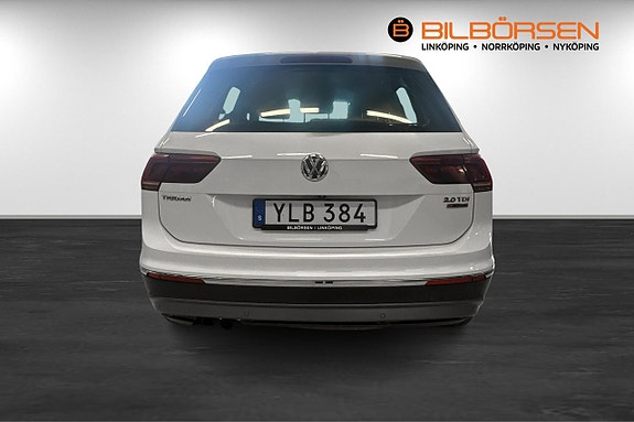 Volkswagen Tiguan 5 of 5